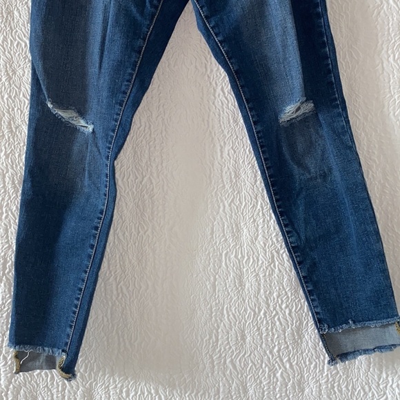 Isabel Maternity By Ingrid & Isabel Distressed Skinny Raw Hem Jeans - Picture 5 of 13